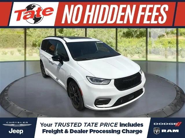 2023 Chrysler Pacifica Limited for sale in Glen Burnie, MD