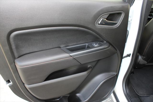 2022 GMC Canyon 4WD Crew Cab Short Box AT4 - Leather