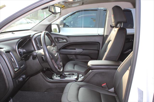 2022 GMC Canyon 4WD Crew Cab Short Box AT4 - Leather