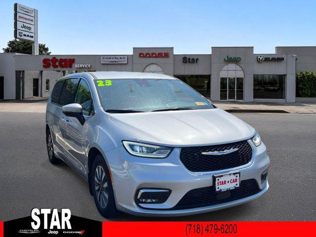 2023 Chrysler Pacifica Hybrid PACIFICA PLUG-IN HYBRID TOURING L