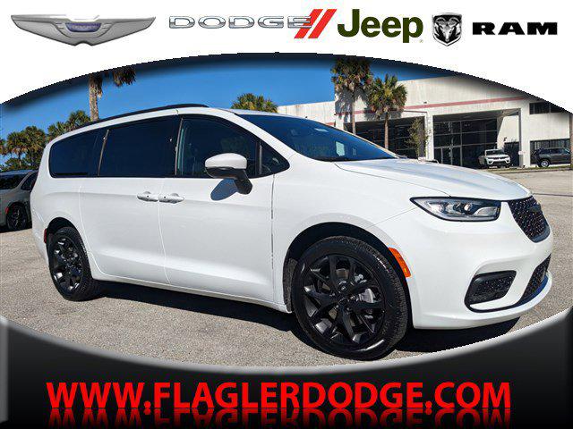 2023 Chrysler Pacifica PACIFICA TOURING L AWD