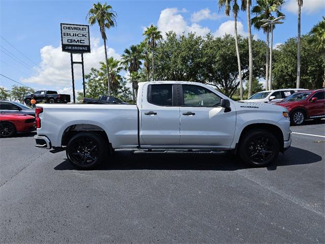 2020 Chevrolet Silverado 1500 2WD Double Cab Standard Bed Custom