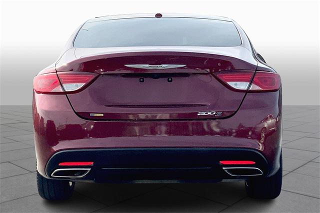 2016 Chrysler 200 S