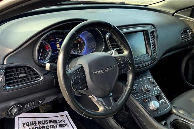 2016 Chrysler 200 S