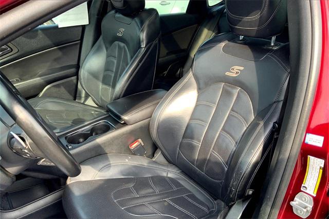 2016 Chrysler 200 S