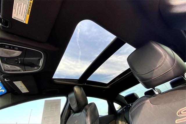 2016 Chrysler 200 S