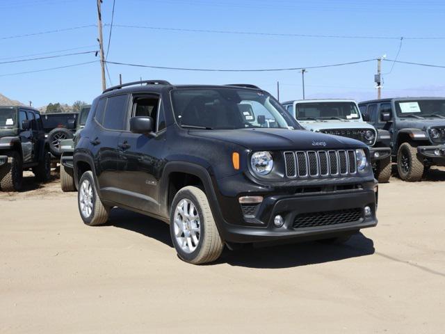 2023 Jeep Renegade RENEGADE LATITUDE 4X4