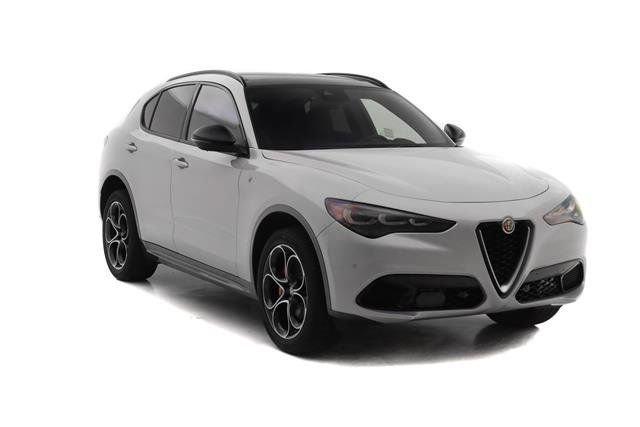 2024 Alfa Romeo Stelvio STELVIO Ti AWD
