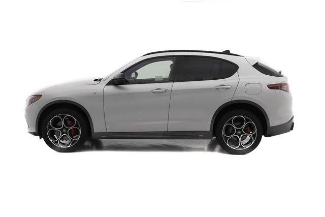 2024 Alfa Romeo Stelvio STELVIO Ti AWD