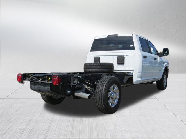 2024 RAM Ram 3500 Chassis Cab RAM 3500 SLT CREW CAB CHASSIS 4X4 60 CA