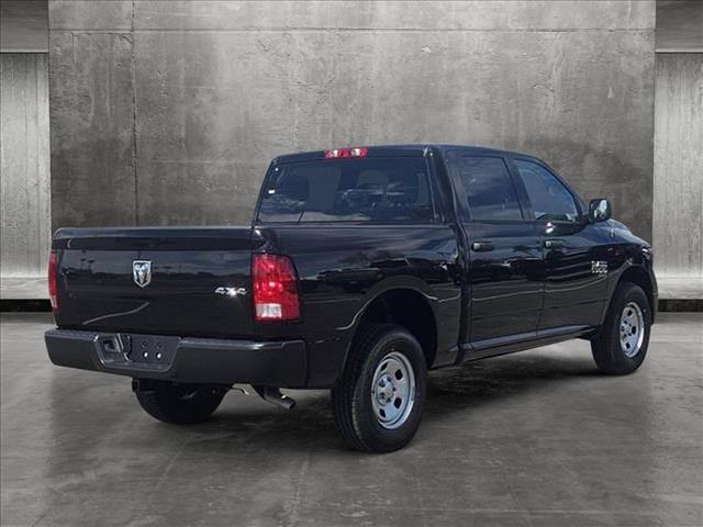 2023 RAM Ram 1500 Classic RAM 1500 CLASSIC TRADESMAN CREW CAB 4X4 57 BOX