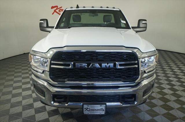 2024 RAM Ram 3500 Chassis Cab RAM 3500 TRADESMAN CHASSIS REGULAR CAB 4X4 60 CA