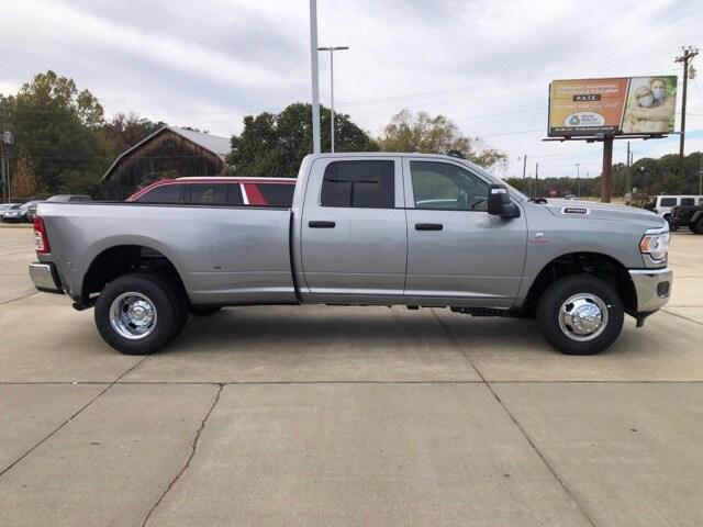 2024 RAM Ram 3500 RAM 3500 TRADESMAN CREW CAB 4X4 8 BOX