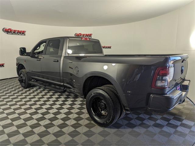 2024 RAM Ram 3500 RAM 3500 BIG HORN CREW CAB 4X4 8 BOX