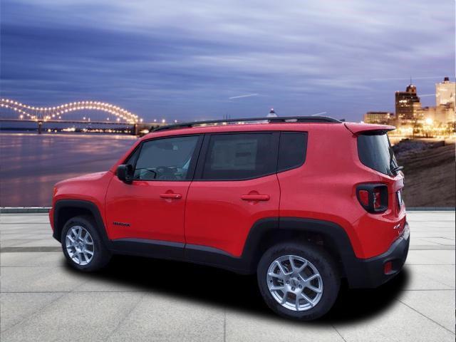 2023 Jeep Renegade RENEGADE LATITUDE 4X4