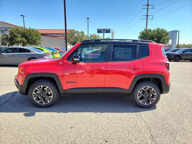 2023 Jeep Renegade RENEGADE TRAILHAWK 4X4