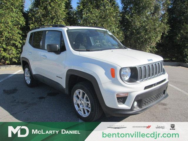 2023 Jeep Renegade RENEGADE LATITUDE 4X4