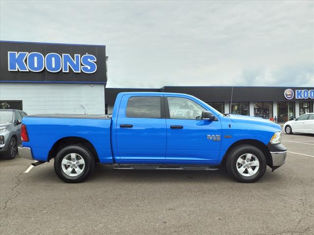 2020 Ram 1500 SLT Crew Cab 4x4 5'7" Box