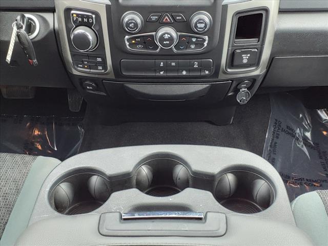 2020 Ram 1500 SLT Crew Cab 4x4 5'7" Box