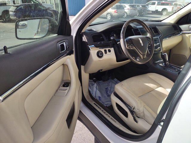 2014 Lincoln MKS Unknown