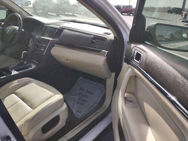 2014 Lincoln MKS Unknown