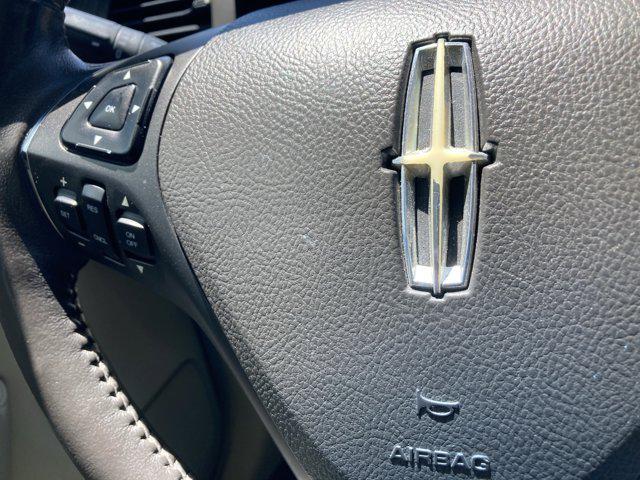 2014 Lincoln MKS Unknown