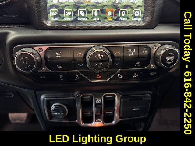 2020 Jeep Wrangler Unlimited Sahara Altitude 4X4 2020 Jeep Wrangler Unlimited Sahara Altitude 4X4