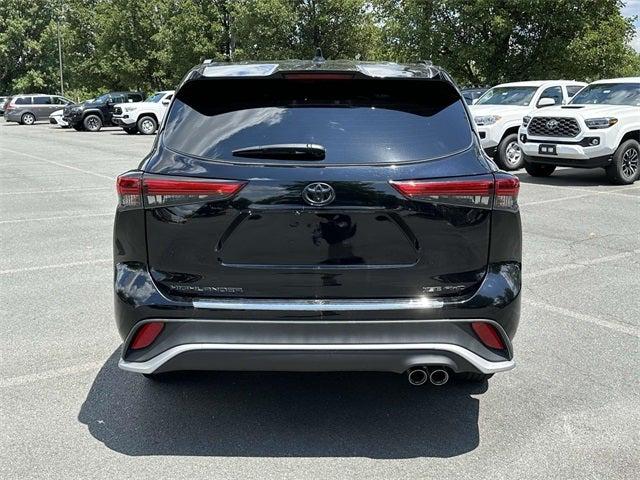 2022 Toyota Highlander XSE