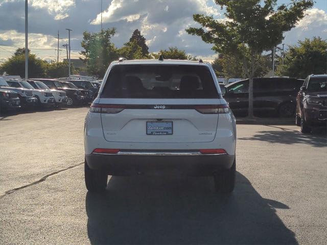 2023 Jeep Grand Cherokee GRAND CHEROKEE LAREDO 4X4