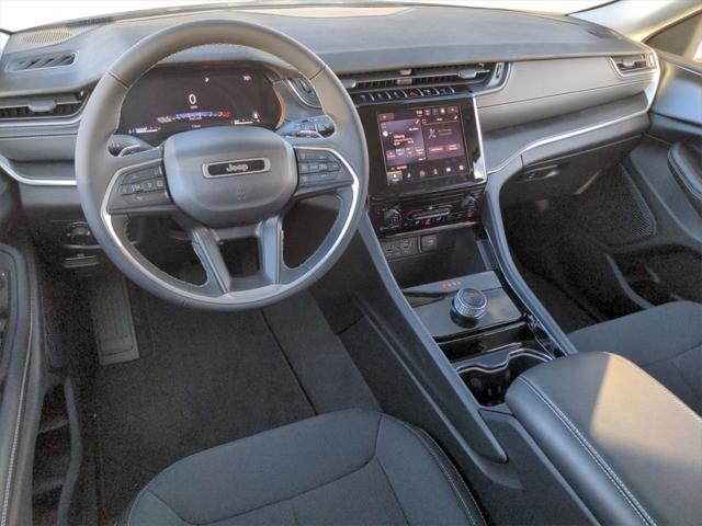 2023 Jeep Grand Cherokee GRAND CHEROKEE LAREDO 4X4