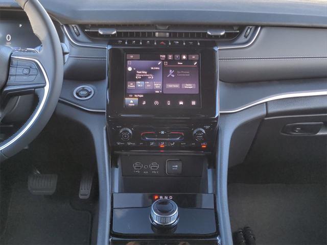 2023 Jeep Grand Cherokee GRAND CHEROKEE LAREDO 4X4