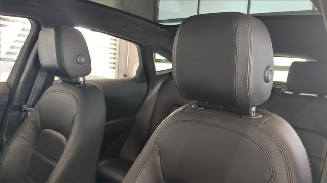 2019 Jaguar E-PACE SE