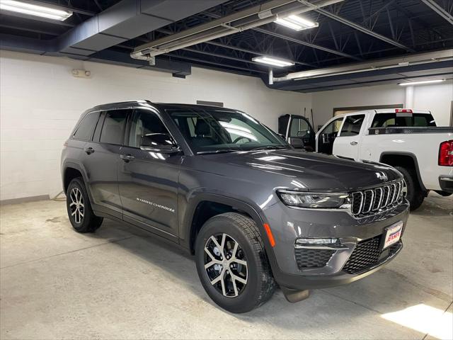 2023 Jeep Grand Cherokee Limited 4x4 2023 Jeep Grand Cherokee Limited 4x4