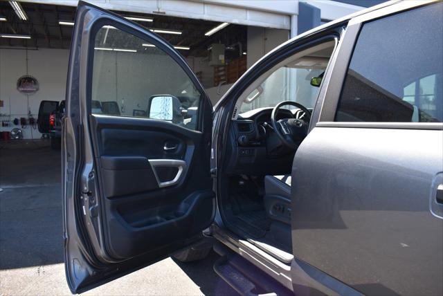 2022 Nissan TITAN Crew Cab SV 4x4