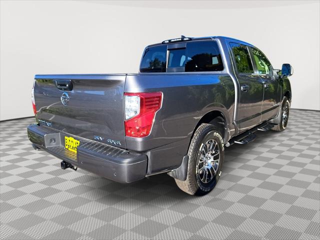 2022 Nissan TITAN Crew Cab SV 4x4