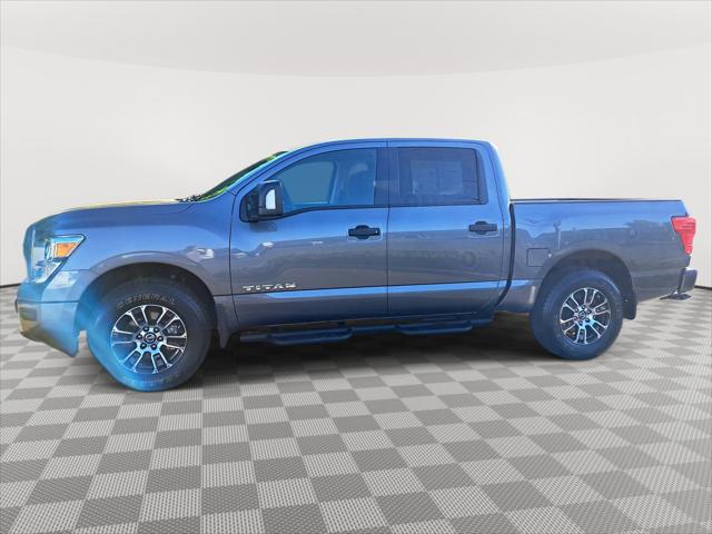 2022 Nissan TITAN Crew Cab SV 4x4