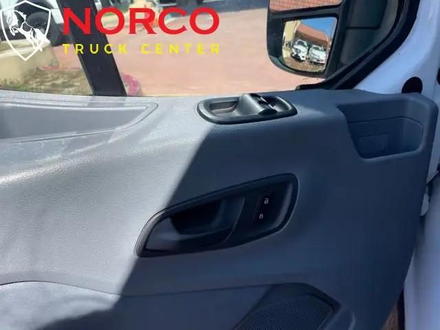 2018 Ford Transit T-250