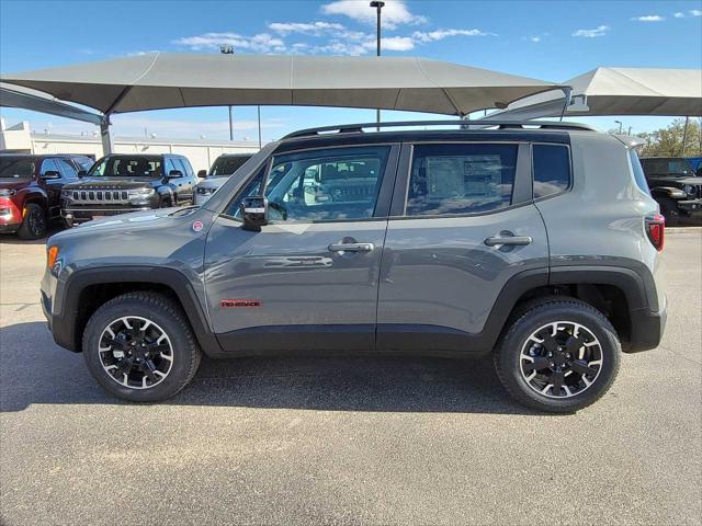 2023 Jeep Renegade RENEGADE TRAILHAWK 4X4