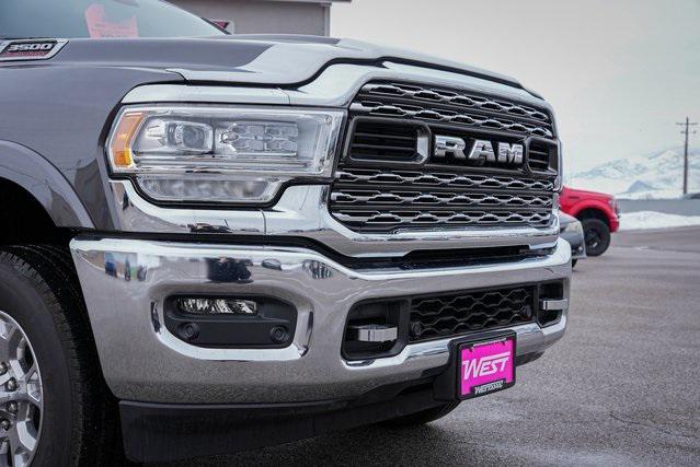 2022 RAM 3500 Limited Mega Cab 4x4 64 Box