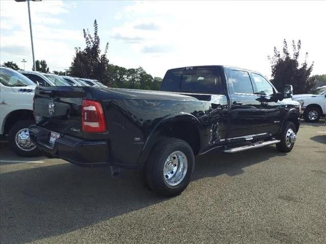 2024 RAM Ram 3500 RAM 3500 LIMITED LONGHORN CREW CAB 4X4 8 BOX