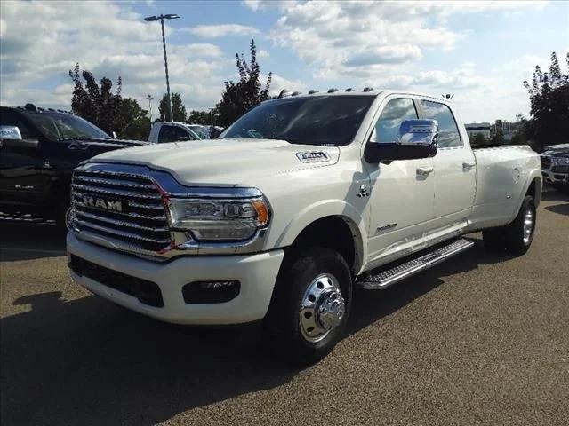 2024 RAM Ram 3500 RAM 3500 LIMITED LONGHORN CREW CAB 4X4 8 BOX