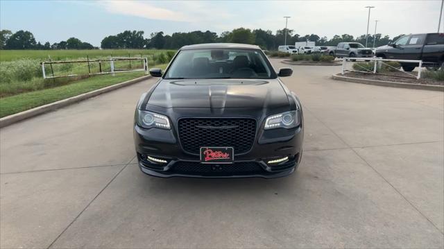 2023 Chrysler Chrysler 300 300 TOURING L RWD