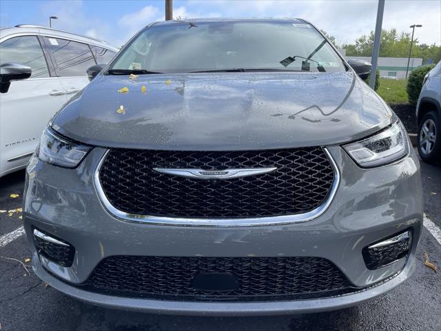 2023 Chrysler Pacifica Plug-In Hybrid PACIFICA PLUG-IN HYBRID TOURING L