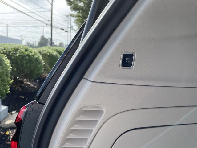 2023 Chrysler Pacifica Plug-In Hybrid PACIFICA PLUG-IN HYBRID TOURING L