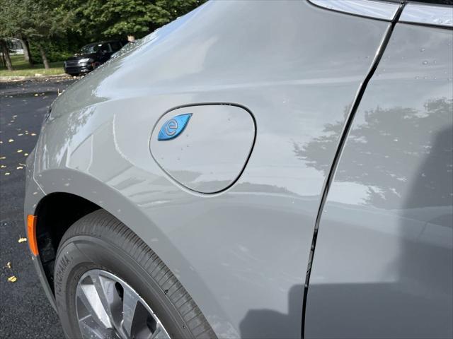 2023 Chrysler Pacifica Plug-In Hybrid PACIFICA PLUG-IN HYBRID TOURING L