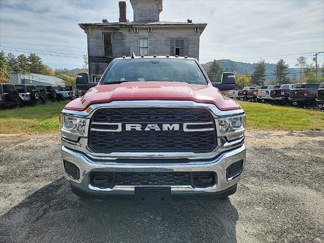 2024 RAM Ram 3500 Chassis Cab RAM 3500 TRADESMAN CHASSIS REGULAR CAB 4X4 60 CA 2024 RAM Ram 3500 Chassis Cab RAM 3500 TRADESMAN CHASSIS REGULAR CAB 4X4 60 CA