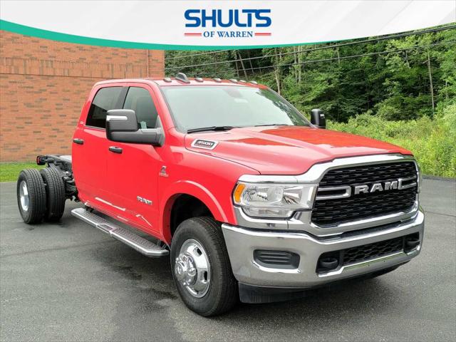 2024 RAM Ram 3500 Chassis Cab RAM 3500 SLT CREW CAB CHASSIS 4X4 60 CA