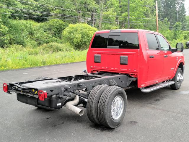 2024 RAM Ram 3500 Chassis Cab RAM 3500 SLT CREW CAB CHASSIS 4X4 60 CA