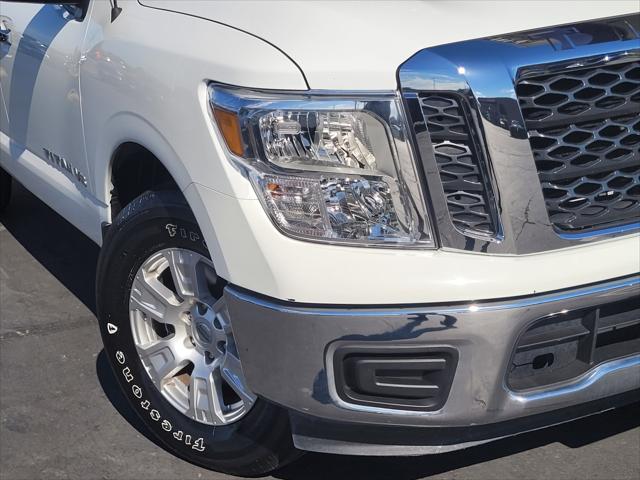 2018 Nissan Titan SV