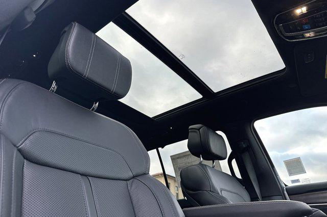 2023 Jeep Grand Wagoneer 4x4